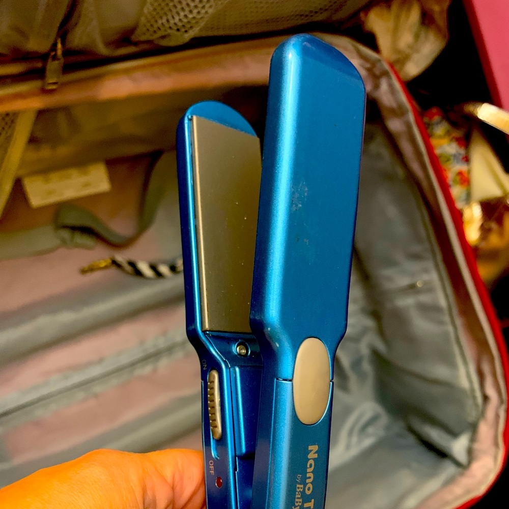 Mini flat iron